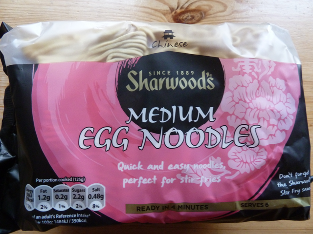Medium egg noodles