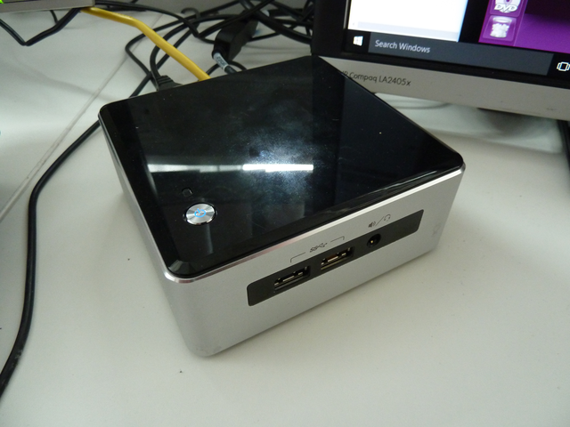 Intel NUC