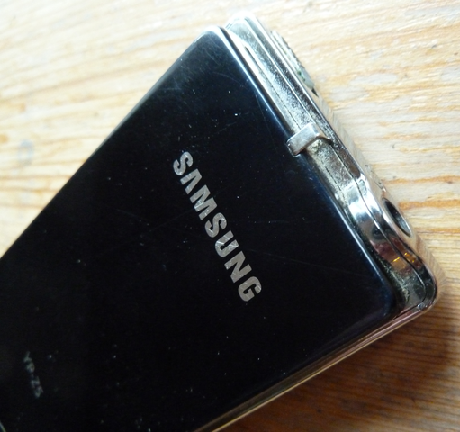 Samsung YP-Z5A back