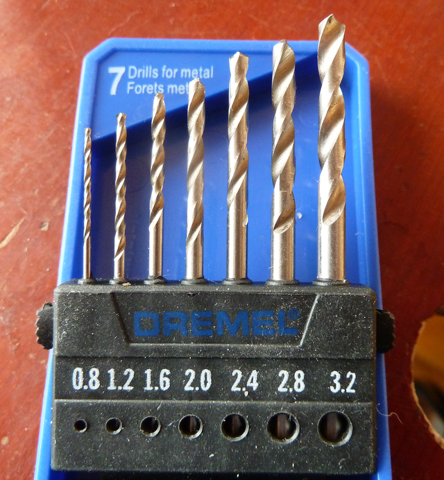 Metal drill set