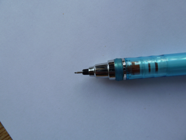 Kuru Toga pencil close up of tip